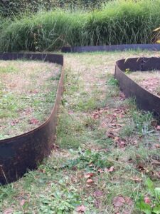 Bordures-métalliques-Corten-pour-un-potager-Sur mesure-HC221