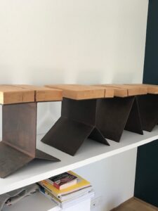 Tabourets Brothers & Sisters