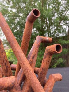 Sculpture Mikado's Friends